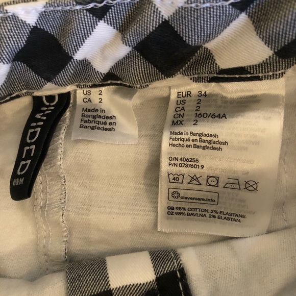 Patterned Skirt - Picture 3 of 3